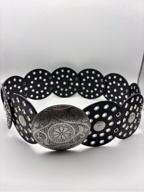 Black Wide Circle Medallion Belt Unbranded Women's M